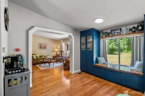 Entry Way - 23716 186th St E, Orting, WA 98360 photo 1 of 1