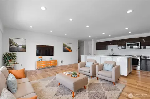 10129 Main St #306, Bellevue, WA 98004