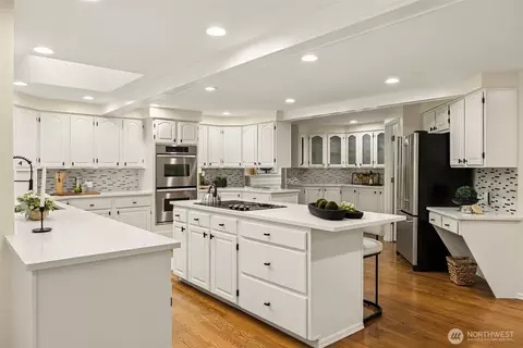 Kitchen - 15004 16th Ave SE, Mill Creek, WA 98012 photo 4 of 4