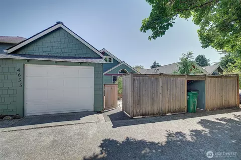 Exterior - 4655 Eastern Ave N, Seattle, WA 98103 photo 8 of 12