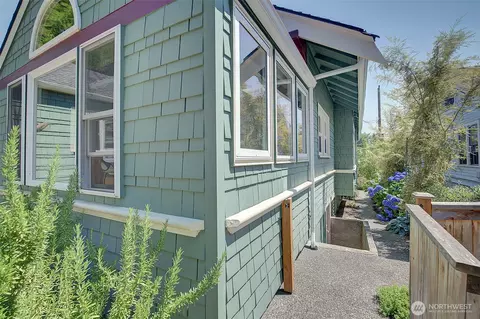 Other - 4655 Eastern Ave N, Seattle, WA 98103 photo 8 of 8