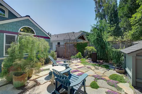 Exterior - 4655 Eastern Ave N, Seattle, WA 98103 photo 5 of 12
