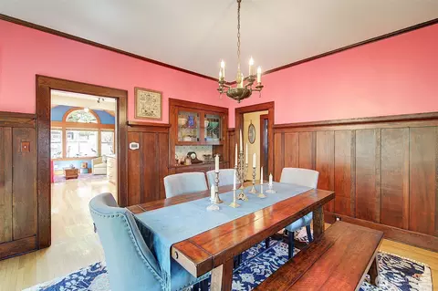 Dining - 4655 Eastern Ave N, Seattle, WA 98103 photo 2 of 2