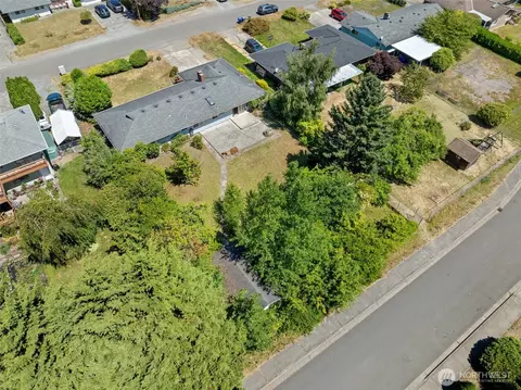View/Area - 804 94th St SE, Everett, WA 98208 photo 6 of 8