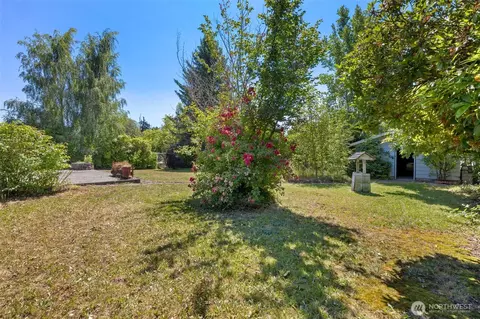 Exterior - 804 94th St SE, Everett, WA 98208 photo 5 of 7