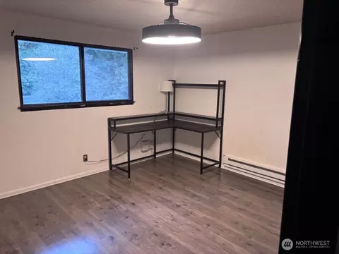 Bedroom - 22921 49th Ave SE, Bothell, WA 98021 photo 2 of 3