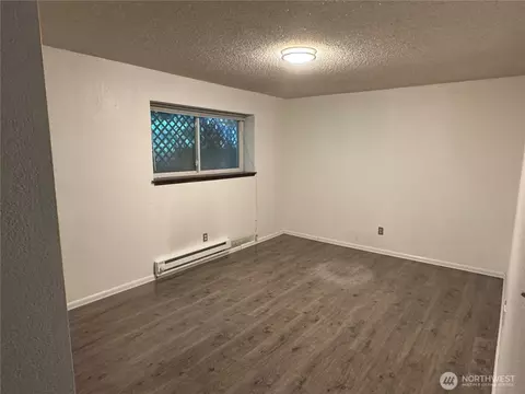 Bedroom - 22921 49th Ave SE, Bothell, WA 98021 photo 3 of 3