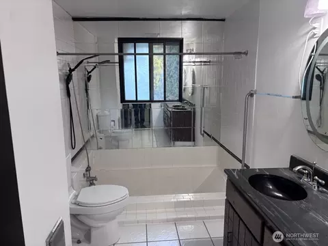 Bath - 22921 49th Ave SE, Bothell, WA 98021 photo 2 of 2