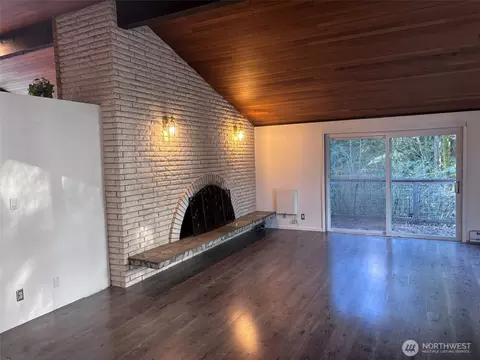 Living - 22921 49th Ave SE, Bothell, WA 98021 photo 2 of 2