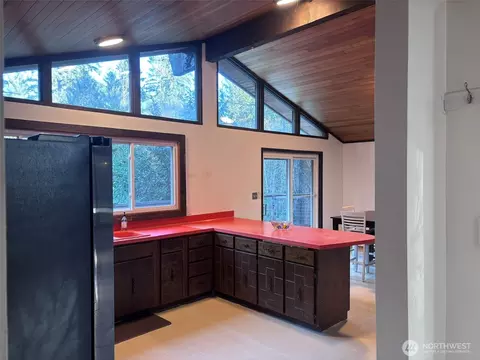 Kitchen - 22921 49th Ave SE, Bothell, WA 98021 photo 3 of 3