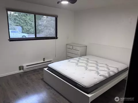 Bedroom - 22921 49th Ave SE, Bothell, WA 98021 photo 1 of 3