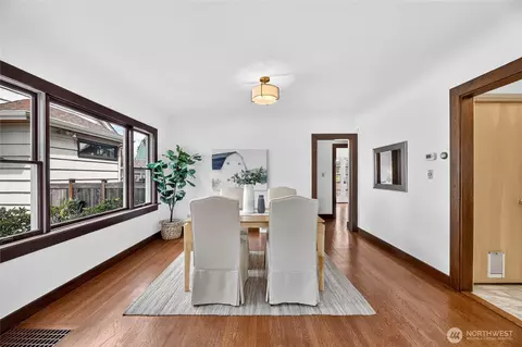 Dining - 1318 N 76th St, Seattle, WA 98103 photo 1 of 2