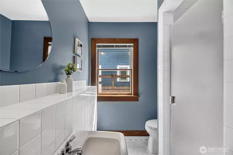 Bath - 1318 N 76th St, Seattle, WA 98103 photo 1 of 3