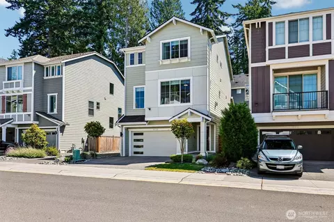 Exterior - 19729 Meridian Pl W, Bothell, WA 98012 photo 3 of 5