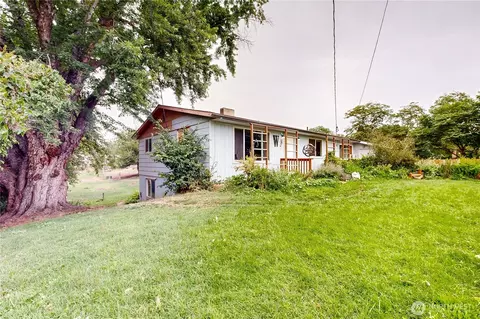 956 Brickner Rd, College Place, WA 99324