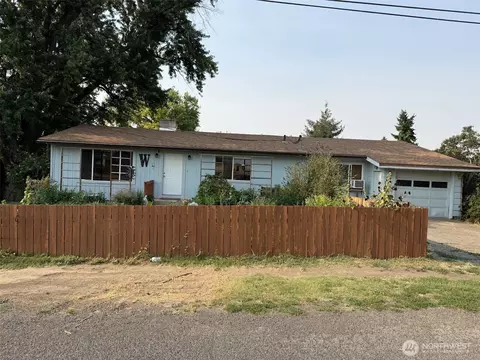 956 Brickner Rd, College Place, WA 99324