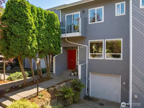 321 NW 45th St #3, Seattle, WA 98107