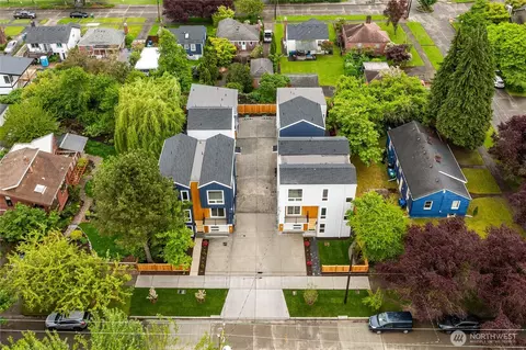 View/Area - 110 29th Ave E, Seattle, WA 98112 photo 3 of 3