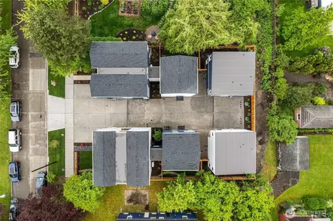 View/Area - 110 29th Ave E, Seattle, WA 98112 photo 2 of 3