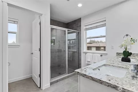 Bath - 19210 38th Ave SE, Bothell, WA 98012 photo 1 of 4