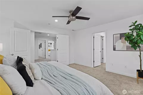 Bedroom - 19210 38th Ave SE, Bothell, WA 98012 photo 2 of 6
