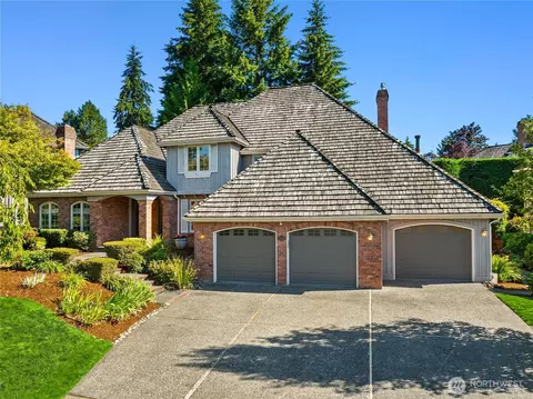 22525 SE 46th Pl, Sammamish, WA 98075
