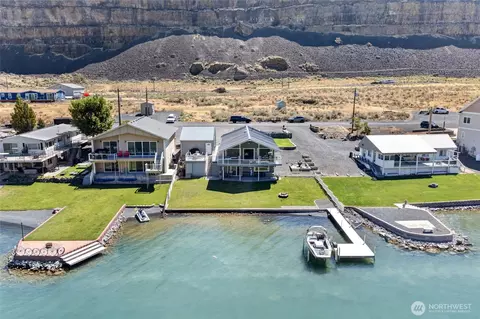 32014 Lakeview Rd NE, Coulee City, WA 99115