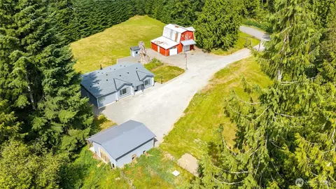 608 Alger Ccc Rd, Sedro Woolley, WA 98284