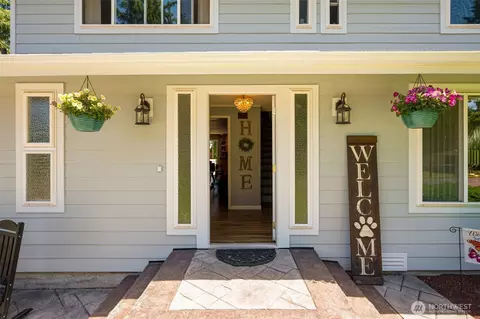 Entry Way - 41604 218th Ave SE, Enumclaw, WA 98022 photo 1 of 1