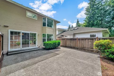 Exterior - 2016 Mill Pointe Dr SE, Mill Creek, WA 98012 photo 3 of 6