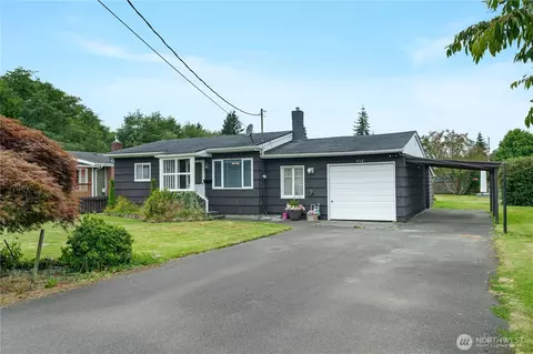 912 908 3rd St, Hoquiam, WA 98550