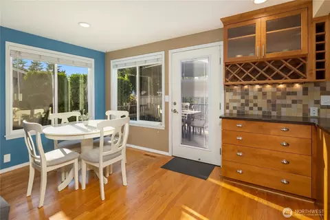 Dining - 1931 237th St SE, Bothell, WA 98021 photo 3 of 3