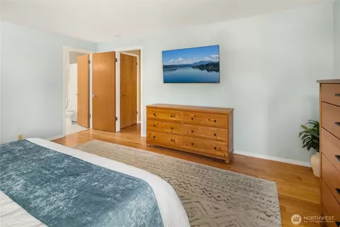 Bedroom - 1931 237th St SE, Bothell, WA 98021 photo 3 of 4
