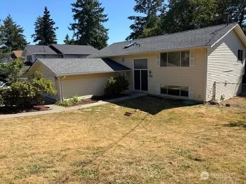 2501 58th Ave NE, Tacoma, WA 98422
