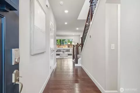 Entry Way - 3917 174th Pl SE, Bothell, WA 98012 photo 1 of 2
