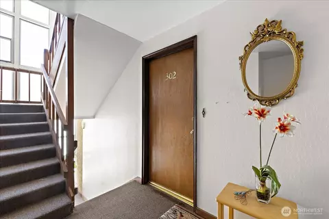 3209 Hoyt Ave #302, Everett, WA 98201