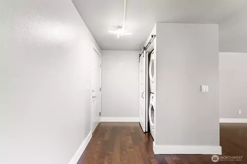 Entry Way - 12404 E Gibson Rd #M202, Everett, WA 98204 photo 1 of 2