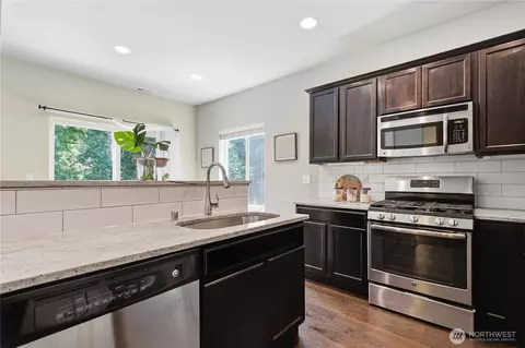 Kitchen - 21201 43rd Dr SE, Bothell, WA 98021 photo 3 of 3