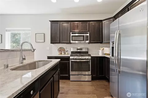 Kitchen - 21201 43rd Dr SE, Bothell, WA 98021 photo 2 of 3