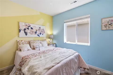 Bedroom - 21201 43rd Dr SE, Bothell, WA 98021 photo 4 of 10