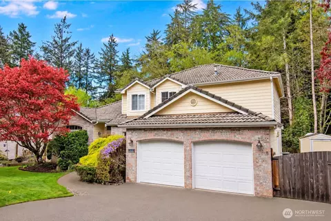 403 Sheridan Pl, Steilacoom, WA 98388