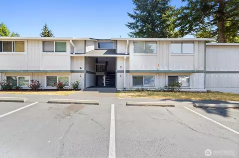 32304 4th Pl S #R1, Federal Way, WA 98003