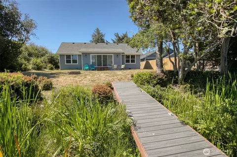 998 Point Brown Ave SE, Ocean Shores, WA 98569