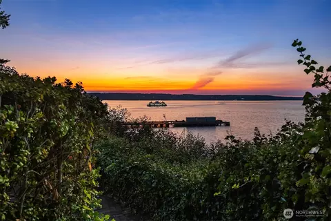 View/Area - 3727 Shore Ave, Everett, WA 98203 photo 1 of 2