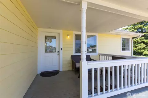 Exterior - 11 Stone Rd, Sequim, WA 98382 photo 5 of 9