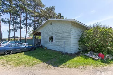 Exterior - 11 Stone Rd, Sequim, WA 98382 photo 8 of 9