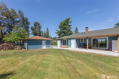 Exterior - 11 Stone Rd, Sequim, WA 98382 photo 3 of 9