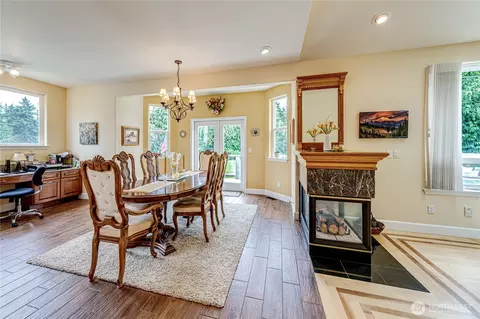 Dining - 105 14th Ct, Sequim, WA 98382 photo 1 of 1