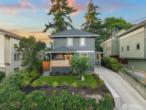 2652 NW 57th St, Seattle, WA 98107