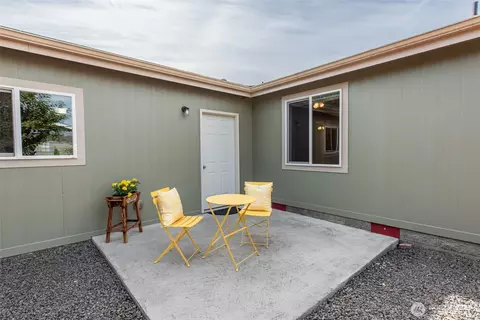 Exterior - 718 W Heritage Loop, Sequim, WA 98382 photo 8 of 10